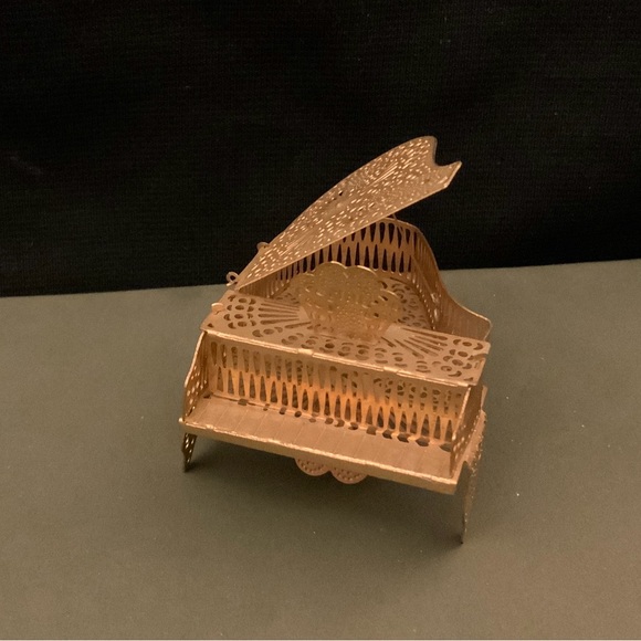 UNIQUE GRAND PIANO TIE CLIP & Miniature Display. - Picture 4 of 10